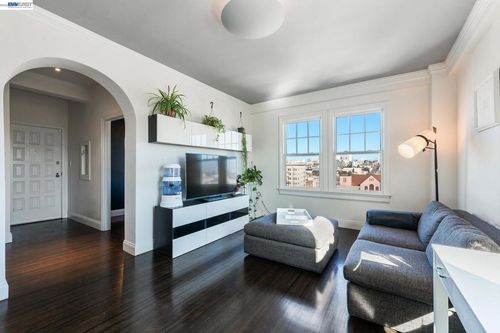 606-2999 California St, San Francisco, CA, 94115-2468 | Card Image