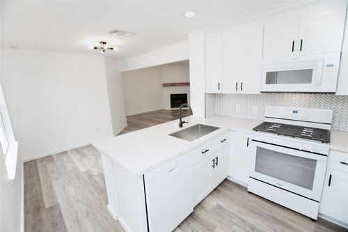 13103 Pollard Dr, Austin, TX, 78727-7022 | Card Image
