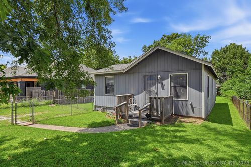 2725 W Cameron St, Tulsa, OK, 74127-6113 | Card Image
