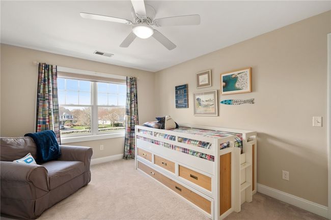 37 Island Dr, House other with 4 bedrooms, 3 bathrooms and 6 parking in Middletown RI | Image 16