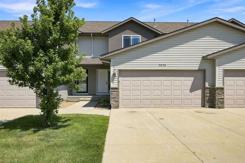 3496 Granger Ave, Marion, IA, 52302-9608 | Card Image