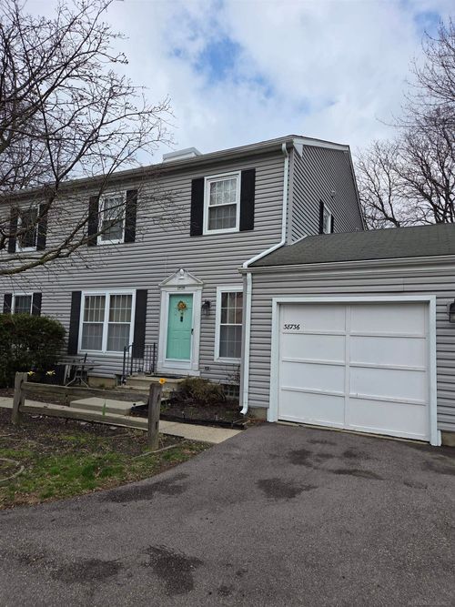 38736 Barnstable Ln, Clinton Township, MI, 48038-3402 | Card Image