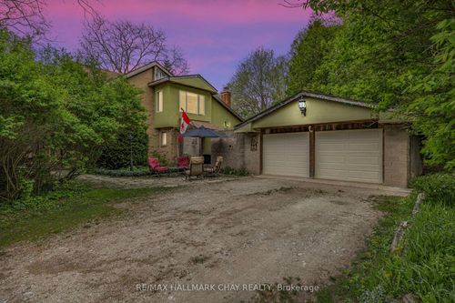 6402 9th Line, Beeton, ON, L0G1A0 | Card Image