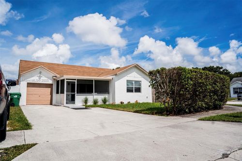 0-20303 Nw 36th Ave, Miami Gardens, FL, 33056-1761 | Card Image
