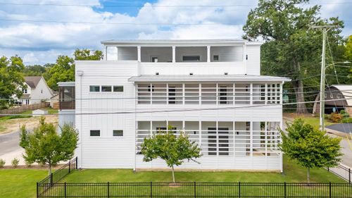 10 Peak St, Chattanooga, TN, 37405-3524 | Card Image