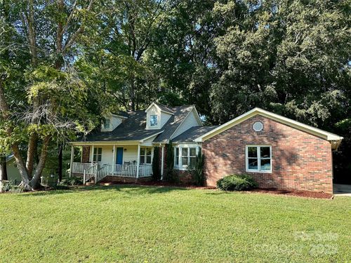 239 Elliott Dr, Troutman, NC, 28166-8600 | Card Image