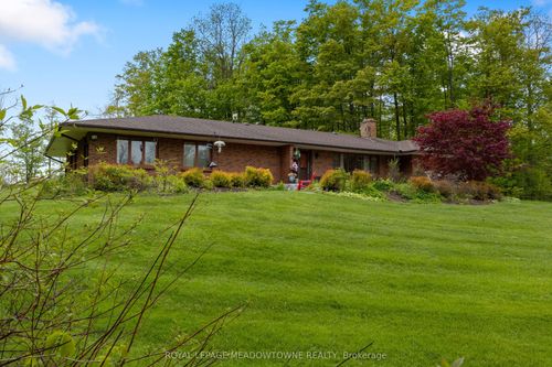 4711 Watson Rd S, Puslinch, ON, N0B2J0 | Card Image