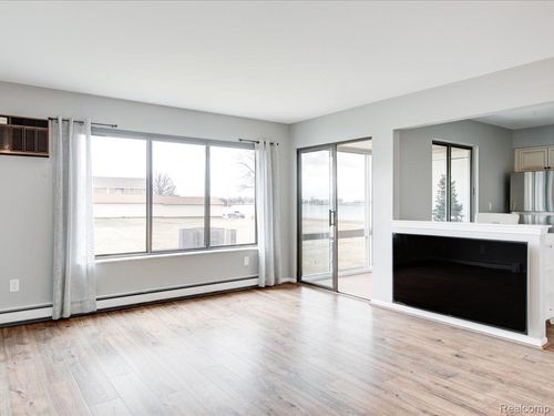 apt-9-1700 River Rd, Marysville, MI, 48040-2000 | Card Image