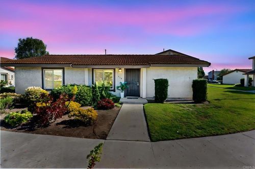 510 Bluffview Rd, Spring Valley, CA, 91977-6302 | Card Image