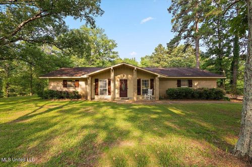 105 Rankin Rd, Brandon, MS, 39042-9268 | Card Image