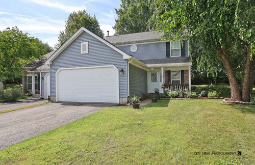 2525 Applewood Ln, Woodstock, IL, 60098-7475 | Card Image