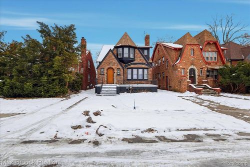 17180 Kentucky St, Detroit, MI, 48221-2447 | Card Image