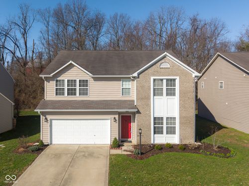 2910 Parkview Dr, Columbus, IN, 47201-1432 | Card Image