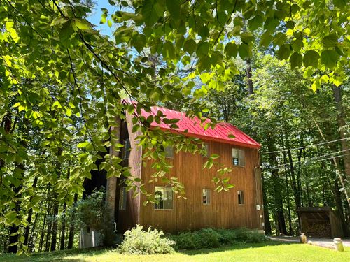 41 Pine Hill Rd, Ludlow, VT, 05149-9796 | Card Image