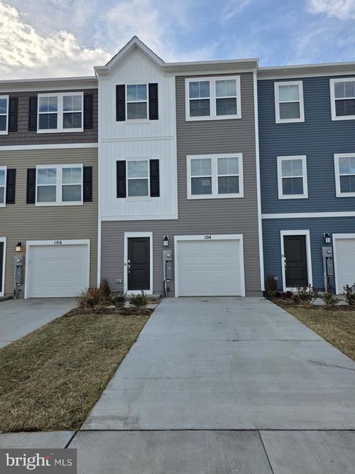 104 Kinkade Ct, MARTINSBURG, WV, 25403 | Card Image