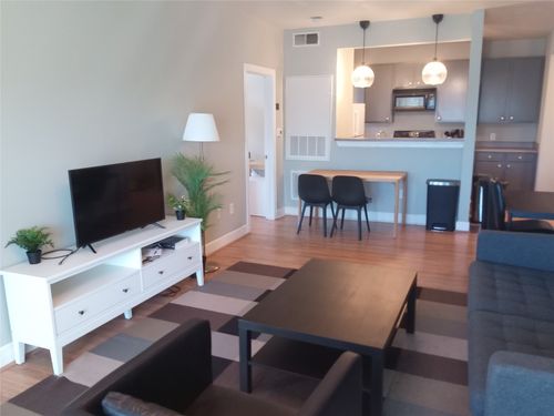 2201-a-1901 Crossing Park Dr, Austin, TX, 73301 | Card Image