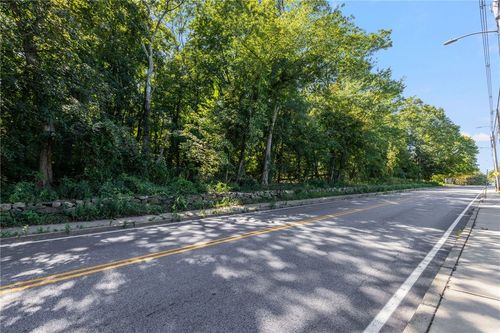 551 Wakefield Street, West Warwick, RI, 02893 | Card Image