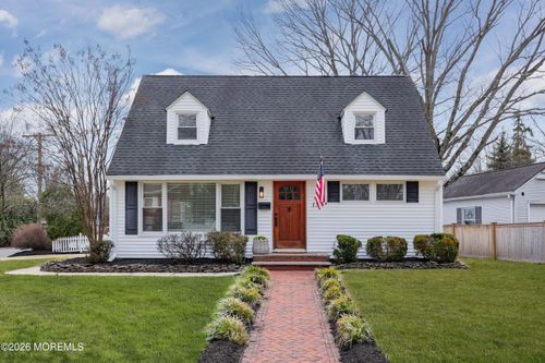 139 Park Rd, Fair Haven, NJ, 07704-3136 | Card Image