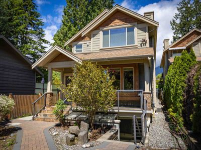 1847 Larson Rd, House other with 6 bedrooms, 3 bathrooms and null parking in North Vancouver BC | Image 3