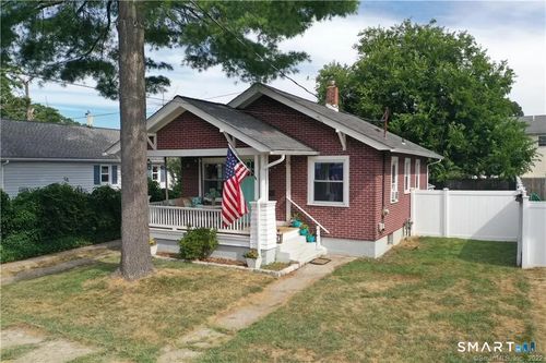17 Lincoln Ave, Milford, CT, 06460-5135 | Card Image