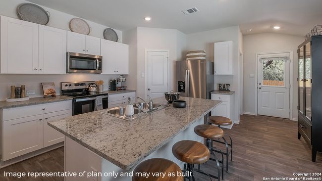 4223 Tarragon Place, House other with 3 bedrooms, 2 bathrooms and null parking in Von Ormy TX | Image 10