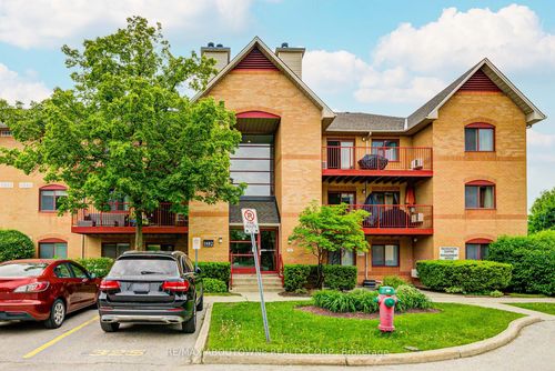 1514-1482 Pilgrims Way, Oakville, ON, L6M3G7 | Card Image