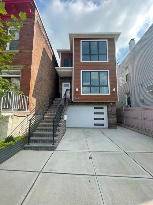 2-566 57th St, West New York, NJ, 07093-1240 | Card Image