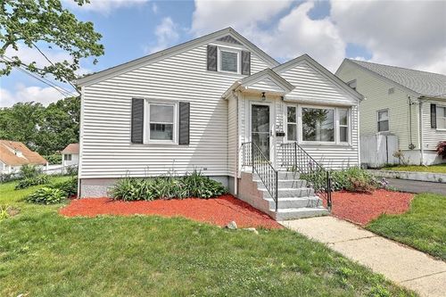 247 Grosvenor Ave, North Providence, RI, 02904-5038 | Card Image