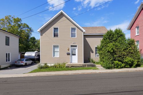 147 Rue Jean-Xxiii, Gatineau, QC, J8L1B8 | Card Image