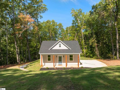 612 Kingswood Dr, Westminster, SC, 29693-6323 | Card Image