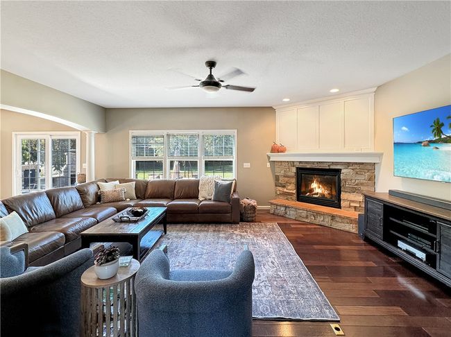 23 Stonegate Dr, House other with 5 bedrooms, 3 bathrooms and null parking in Charleston IL | Image 8