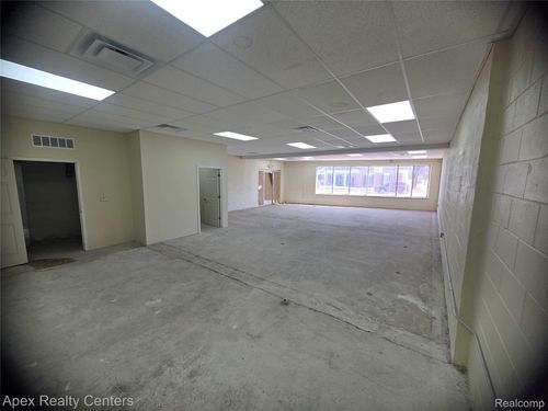 2262 S Wayne Rd Road, Westland, MI, 48186 | Card Image