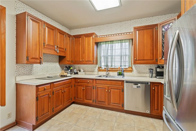 126 Coal Bluff Rd, House other with 3 bedrooms, 3 bathrooms and null parking in Finleyville PA | Image 10