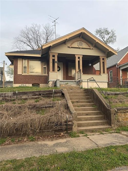 114 S Pacific St, Cape Girardeau, MO, 63703-6105 | Card Image