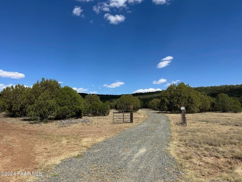 64 Juniper Mountain Ranch, Seligman, AZ, 86337 | Card Image