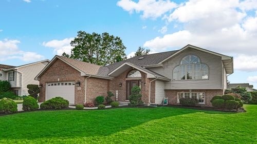 7426 Hamlin St, Schererville, IN, 46375-3454 | Card Image