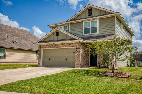 1011 Harvest Ln, Brenham, TX, 77833-5051 | Card Image