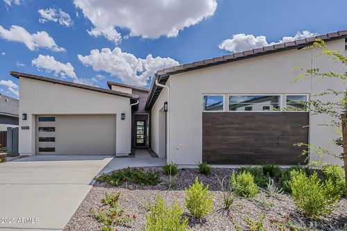 35513 N Tin Ct, San Tan Valley, AZ, 85144-0352 | Card Image