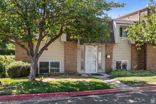 553 N 200 W, Bountiful, UT, 84010-6955 | Card Image