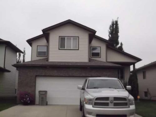 7013 87 Street, Grande Prairie, AB, T8V0C8 | Card Image