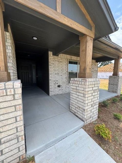 20100 Woodrock St, Harrah, OK, 73045-4005 | Card Image