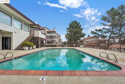 apt-102-22012 Sevilla Rd, Hayward, CA, 94541-2737 | Card Image