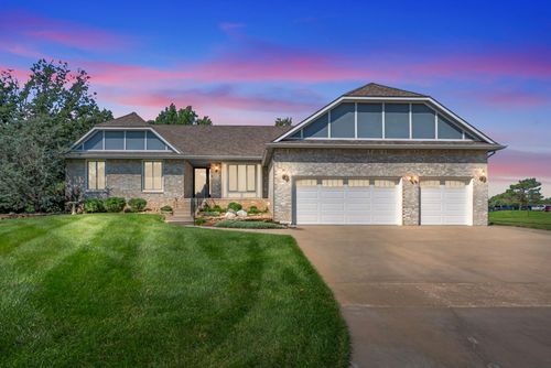 2331 N Ridge Club Cir, Wichita, KS, 67205-1316 | Card Image