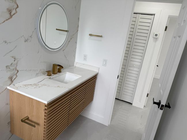 4314 Sw 97 Th Ct, House other with 5 bedrooms, 2 bathrooms and null parking in Miami FL | Image 38