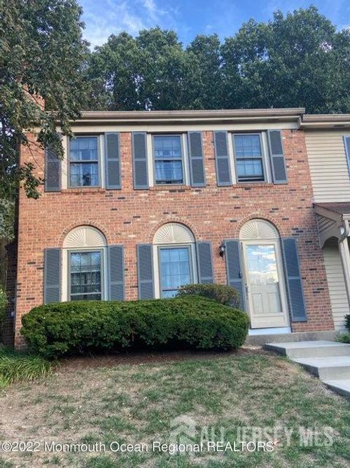 87 Deptford Ct, Aberdeen, NJ, 07747-1860 | Card Image