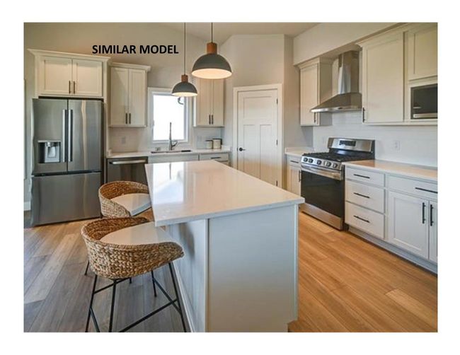 6643 Royal View Dr, Home with 4 bedrooms, 3 bathrooms and null parking in Deforest WI | Image 6