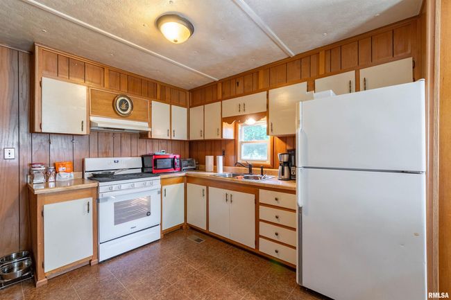 36 Tornado Rd, House other with 3 bedrooms, 1 bathrooms and null parking in Murphysboro IL | Image 12