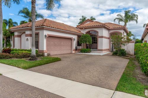 10122 Lexington Cir N, Boynton Beach, FL, 33436-4561 | Card Image