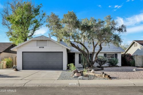 6958 W Mclellan Rd, Glendale, AZ, 85303-3616 | Card Image