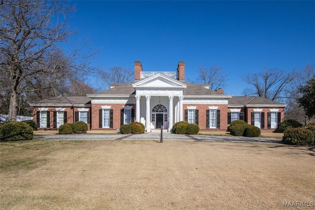Stately front elevation | Image 6